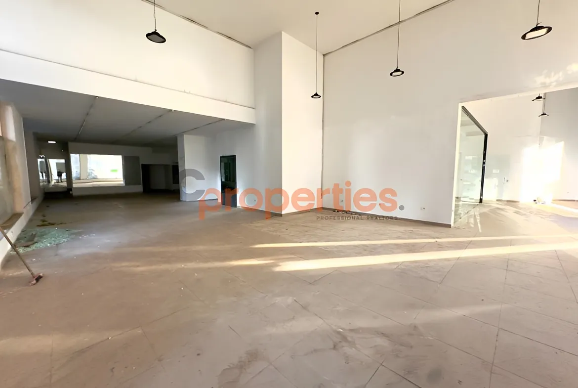Showroom for Rent in Achrafieh