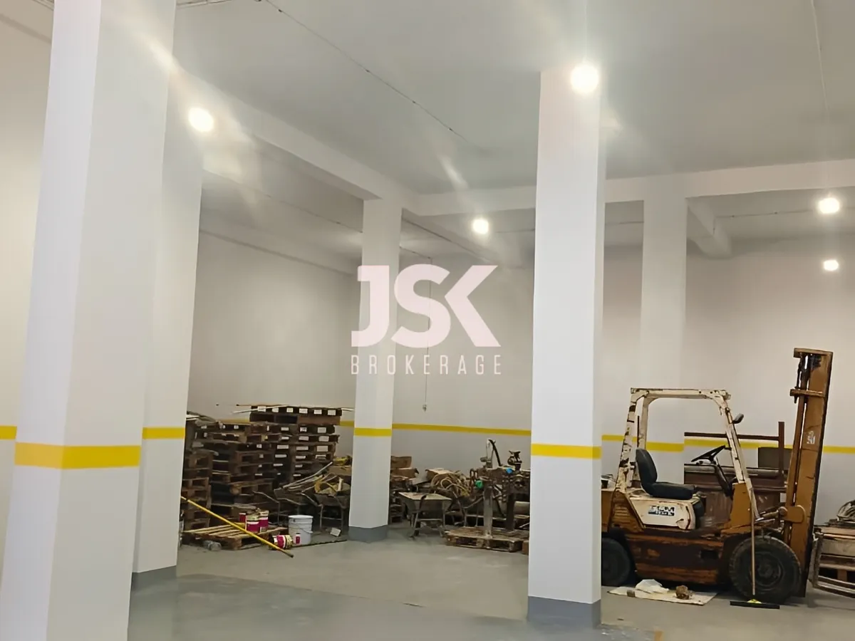 Warehouse for sale in Dbayeh