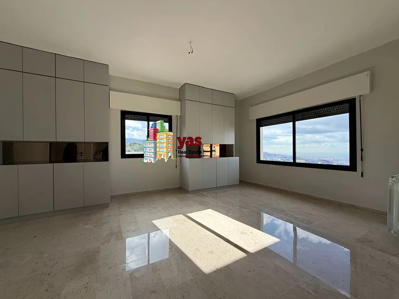 Apartment for Sale in Ballouneh