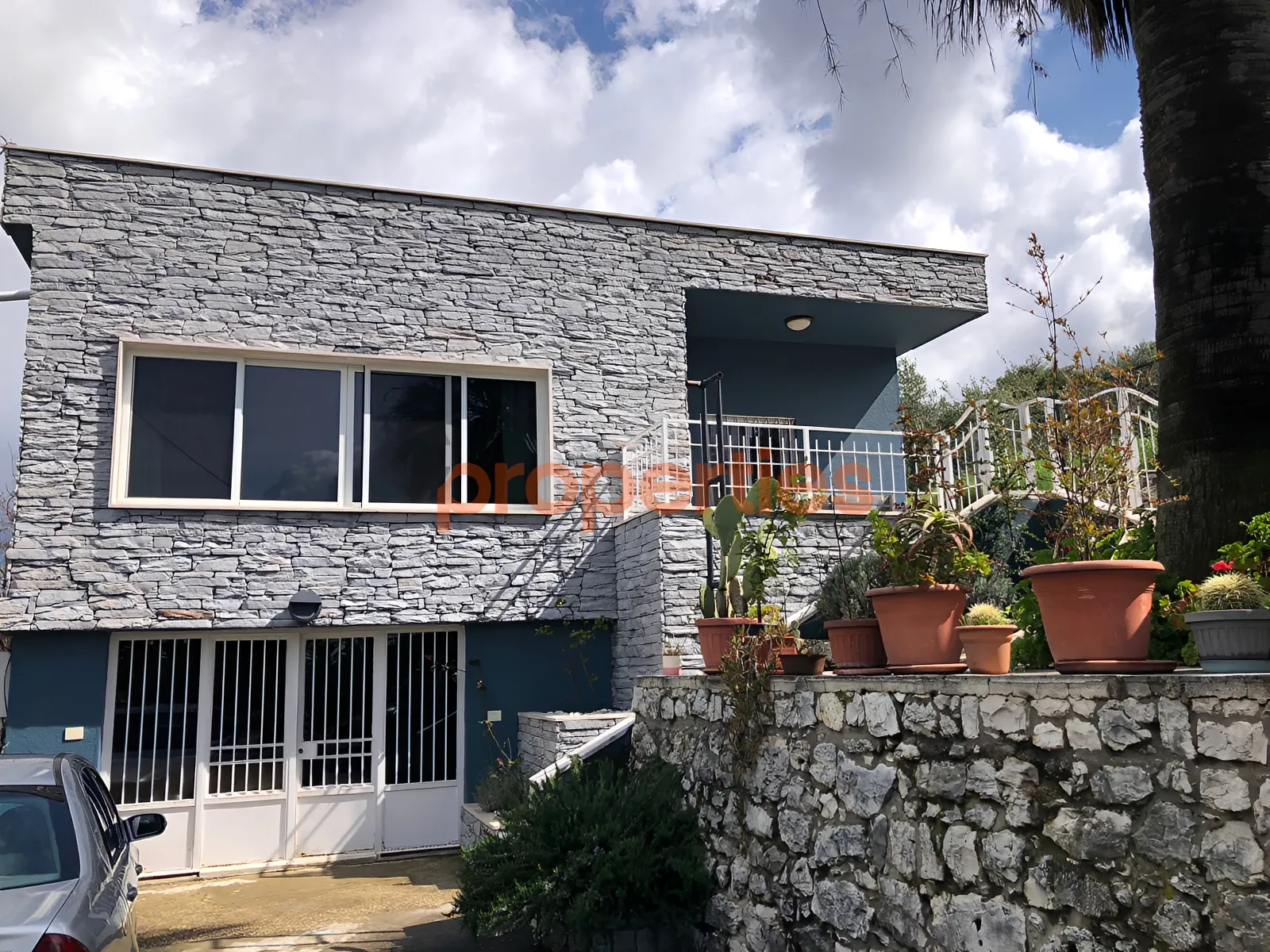 House for Sale in Aabeidat
