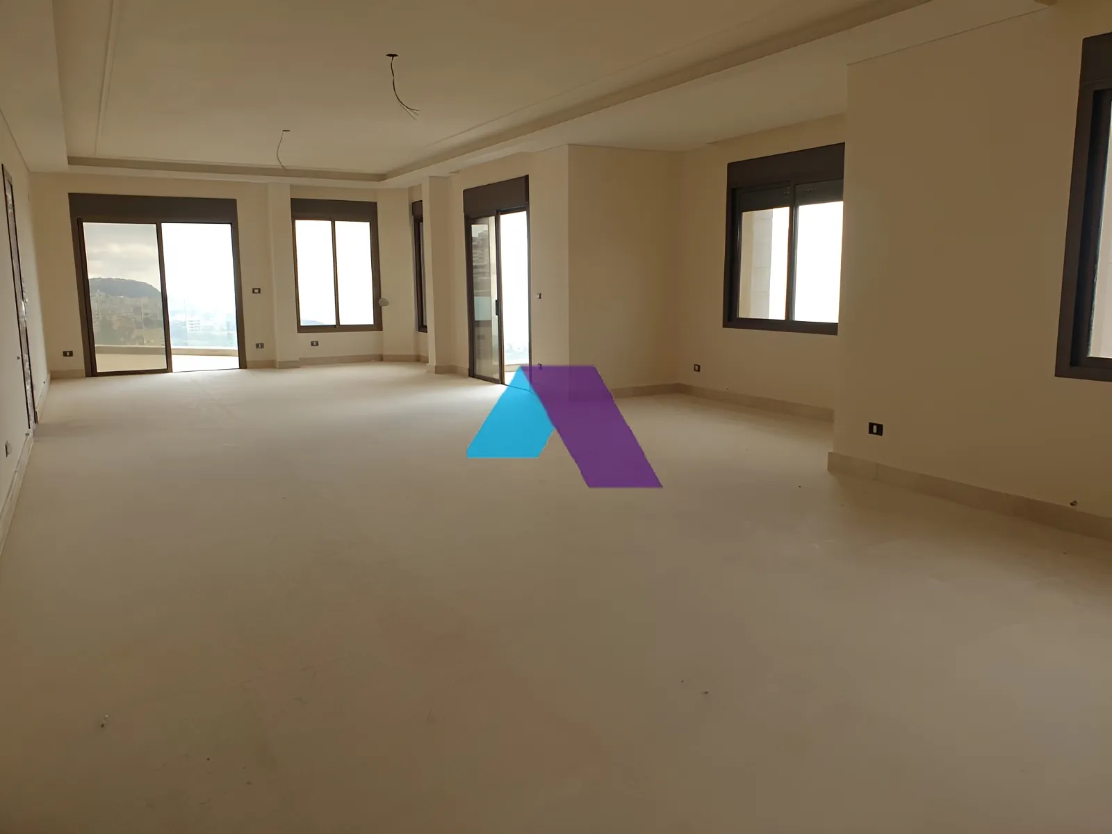 Apartment for Sale in Aabadiyeh - 3 bed, 5 bath