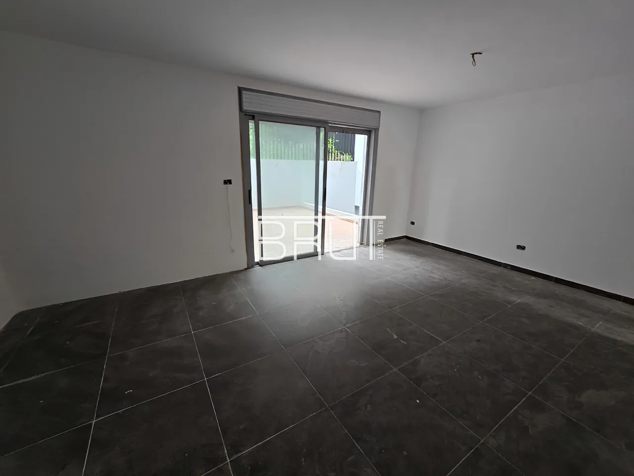 Duplex for sale in Sahel Aalma