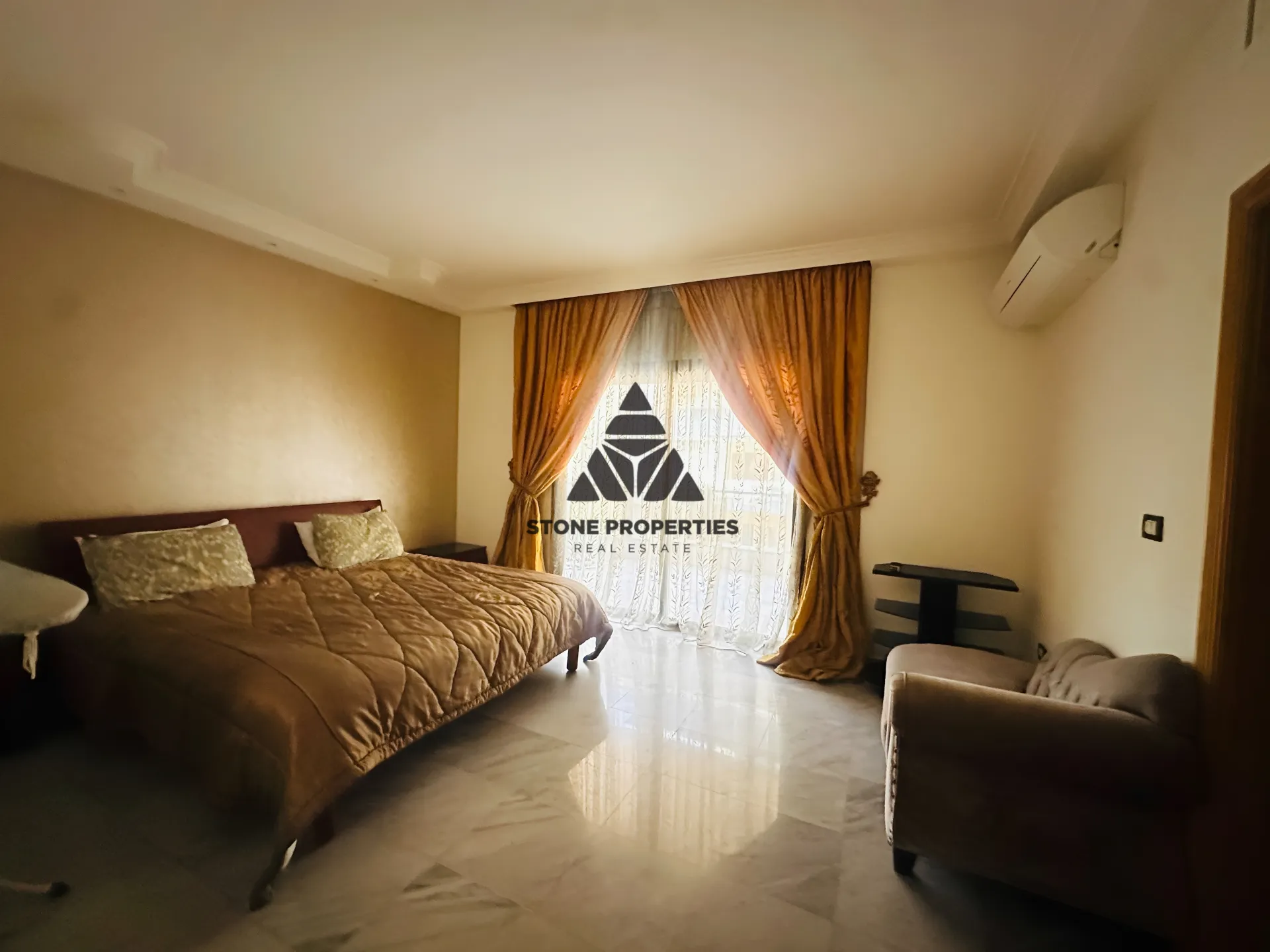 Apartment for rent in Ramlet el baida, beirut, lebanon