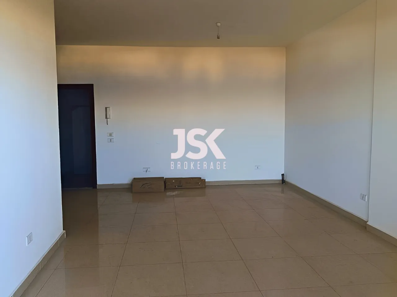 Apartment for Sale in Bouar - 2 bed, 2 bath