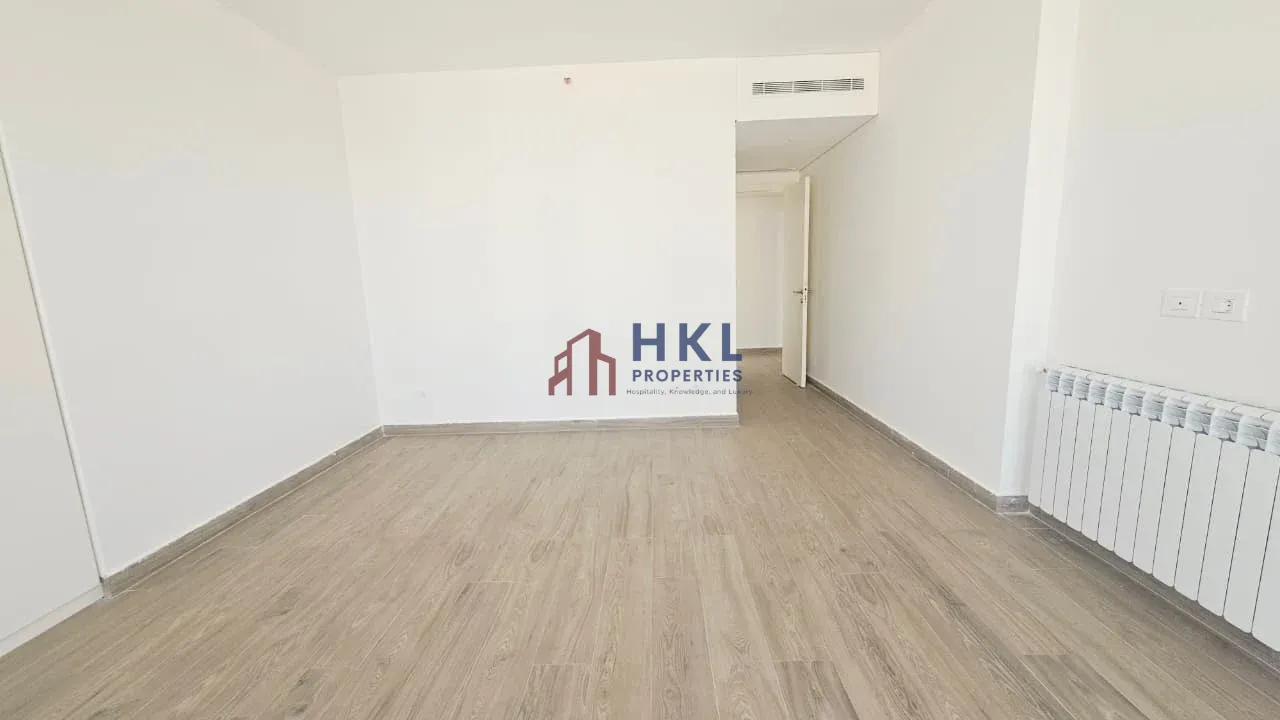 Apartment for rent in Ain Al Mraiseh, Beirut, Lebanon