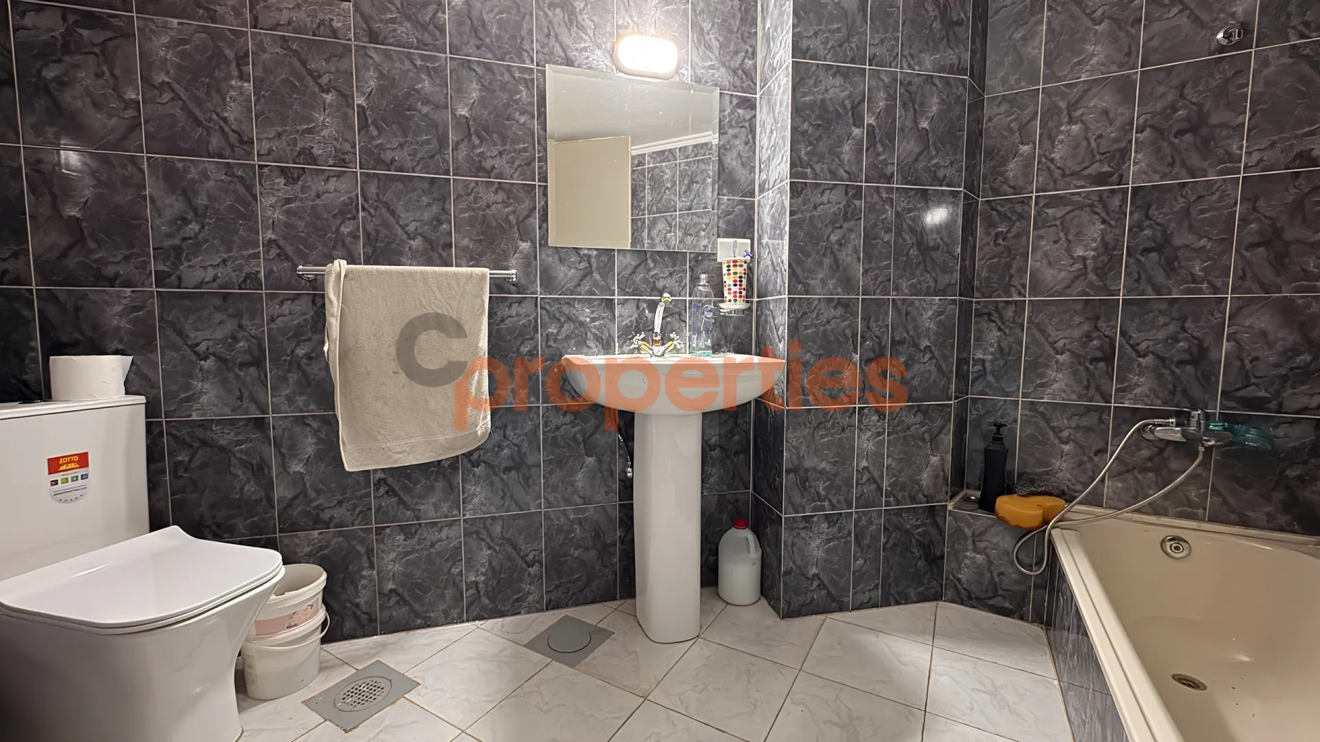 Apartment for Sale in Beit El Chaar