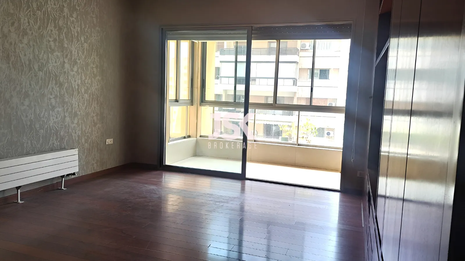Apartment for Sale in Ras