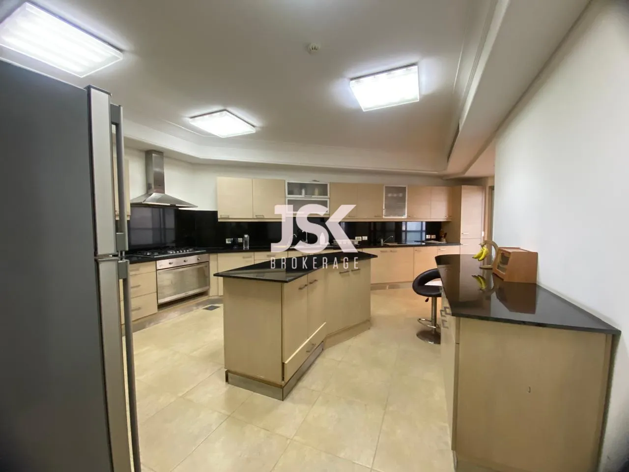 Apartment for Sale in Ain El Mraiseh