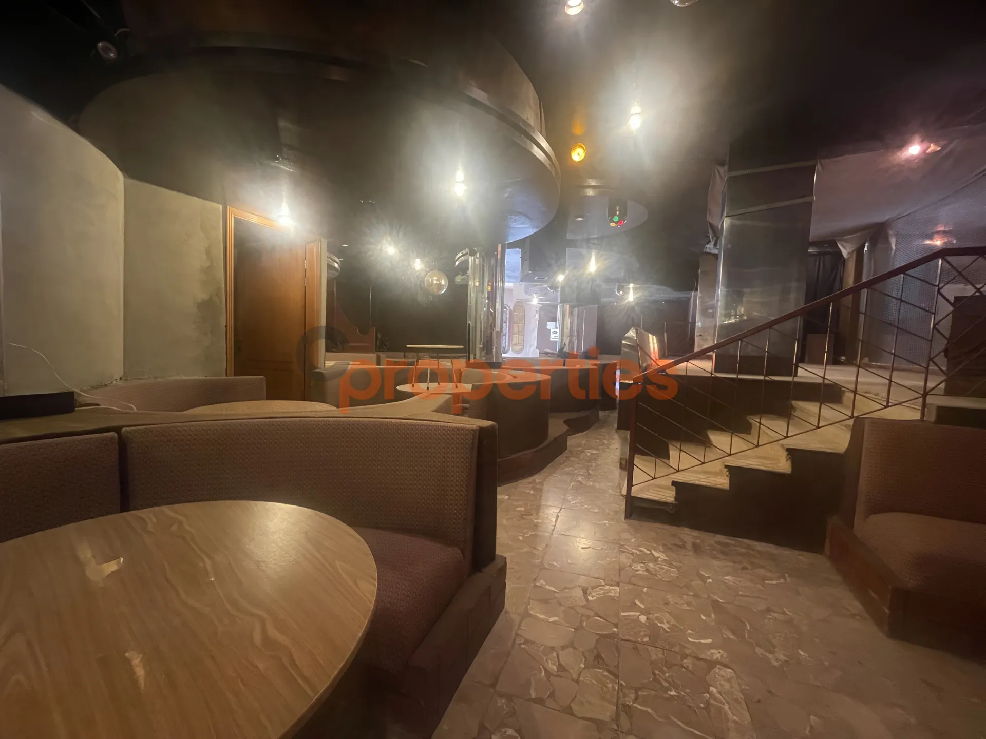 Restaurant for Rent in Rayfoun