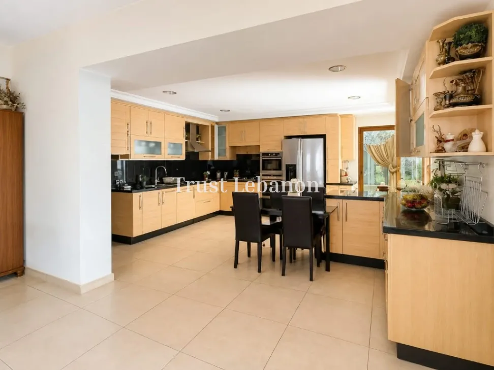 Apartment for sale in Mar Takla, Hazmieh, Lebanon