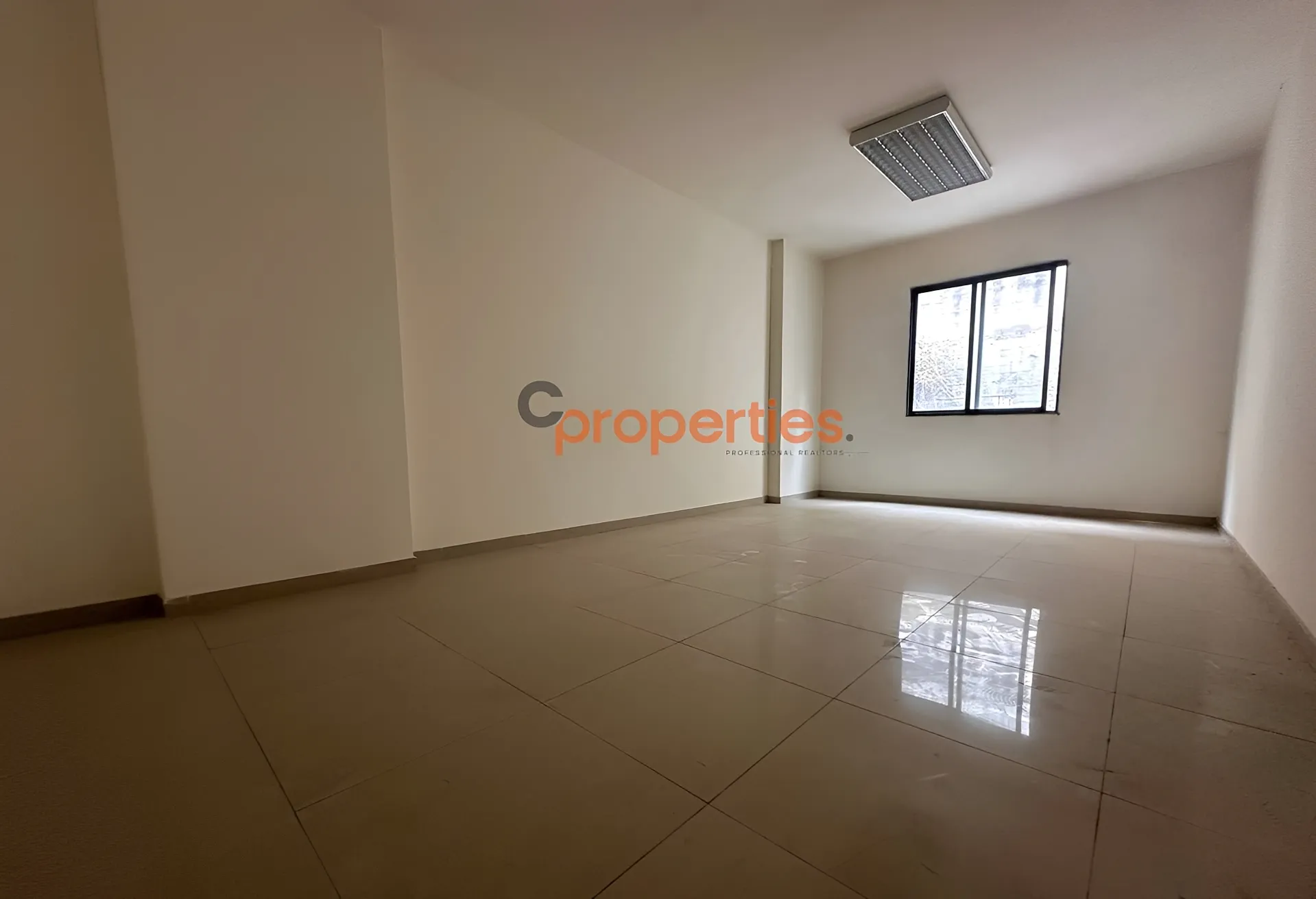 Office for Sale in Mtaileb