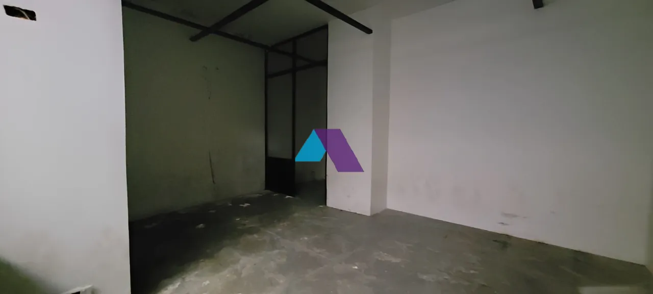 Office for Sale in Zalqa