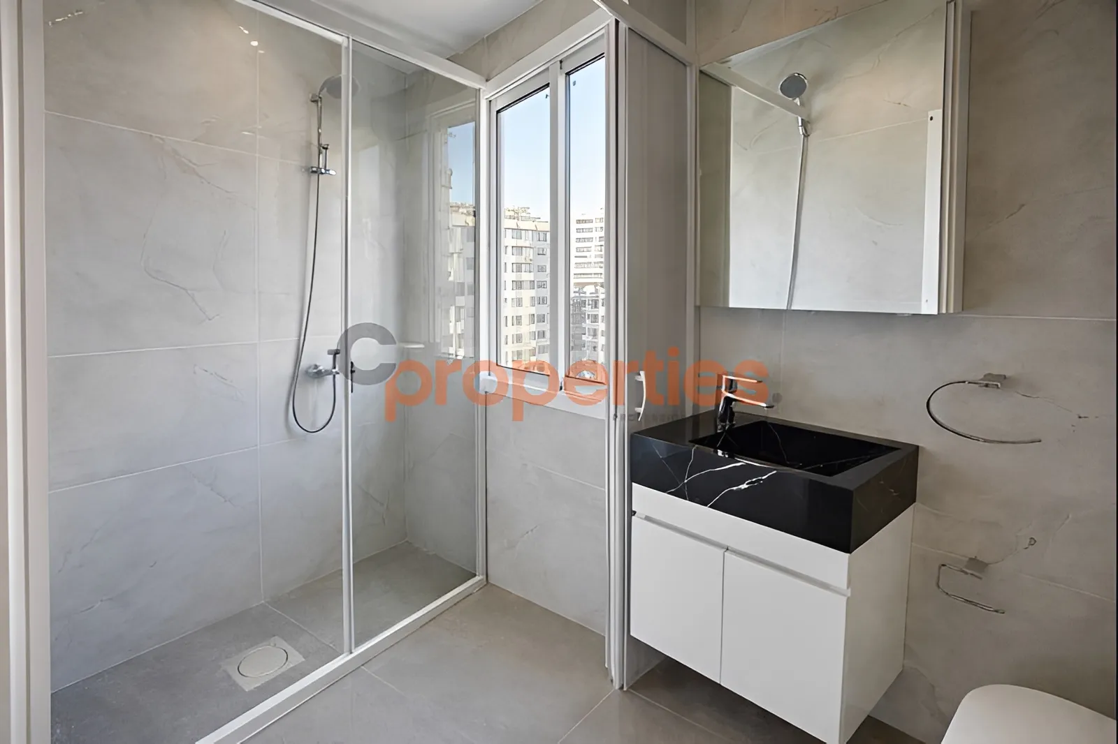 Office for rent in Jounieh, Lebanon