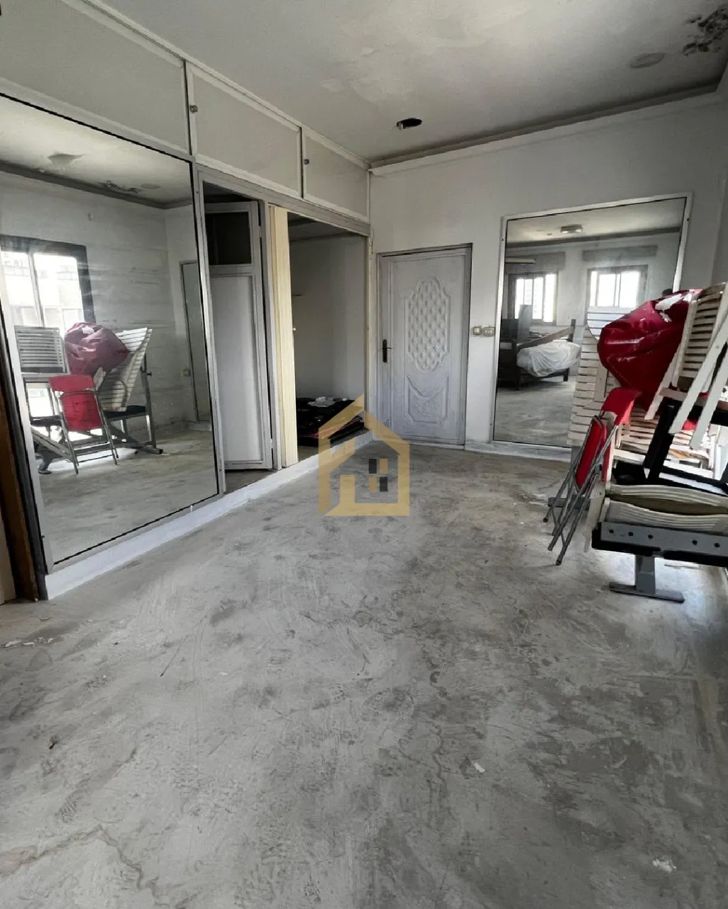 Apartment for sale in Raoucheh, Beirut, Lebanon - 2 bed, 2 bath