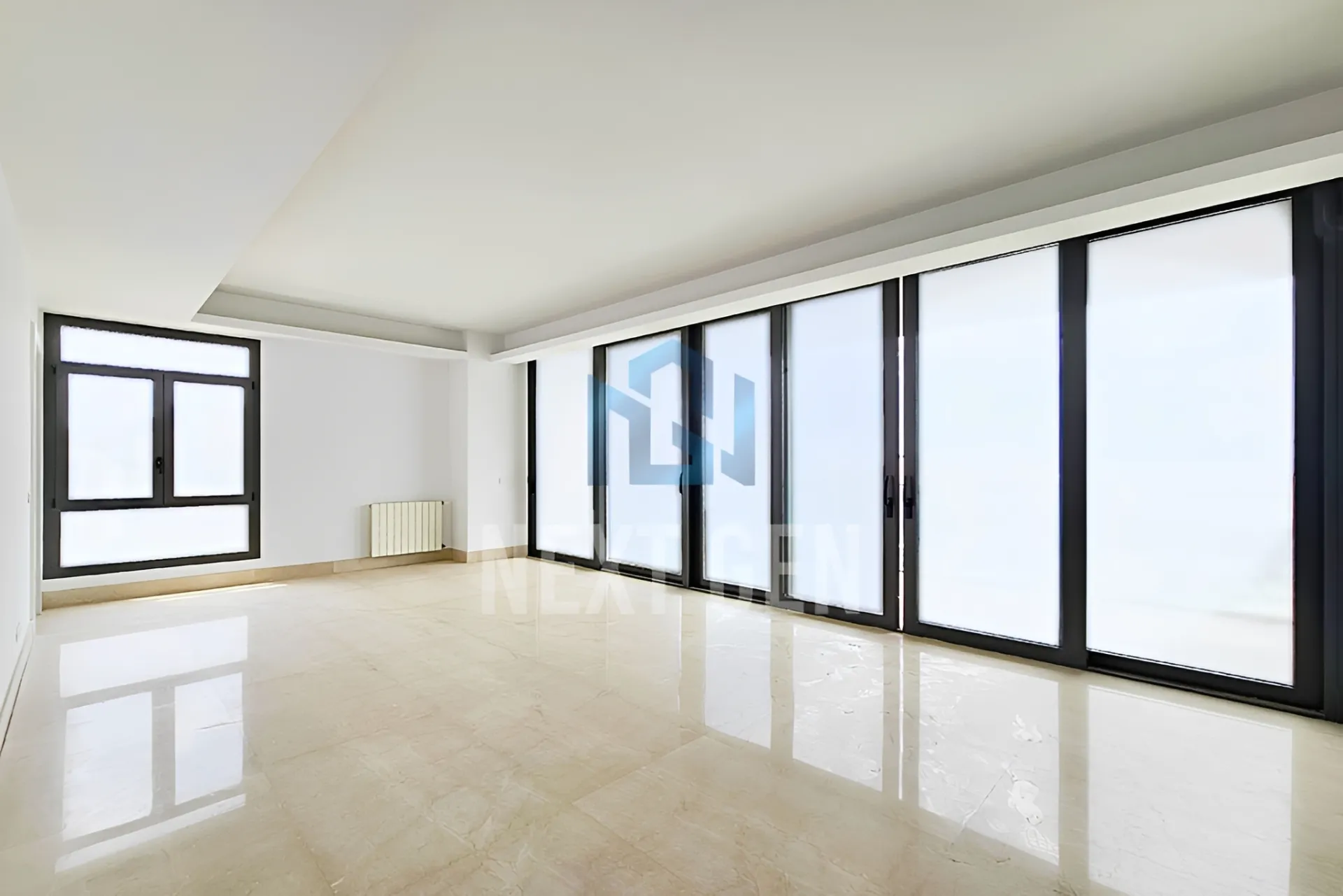 Apartment for sale in Achrafieh, Beirut, Lebanon - 3 bed, 4 bath