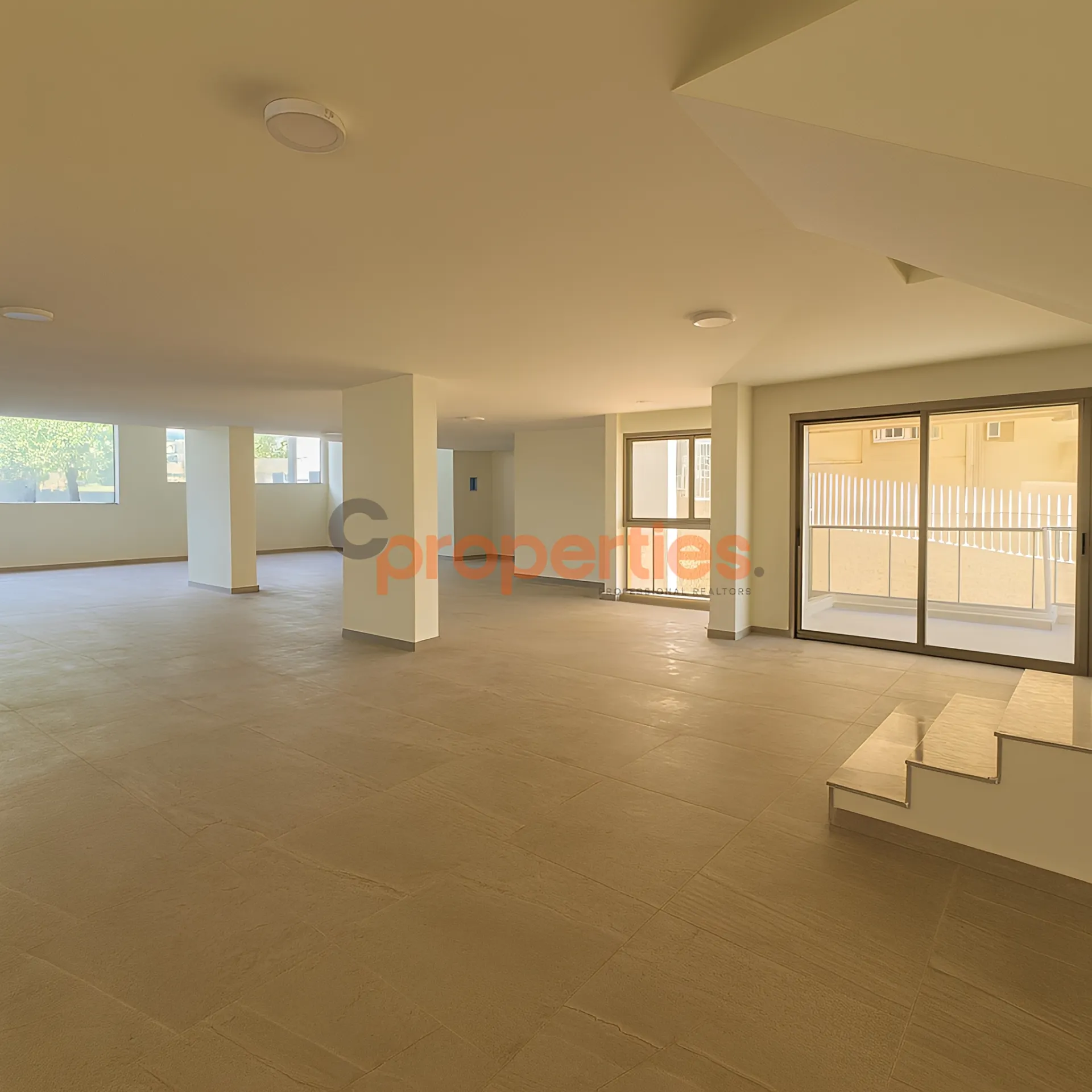 Showroom for Sale in Beit Meri
