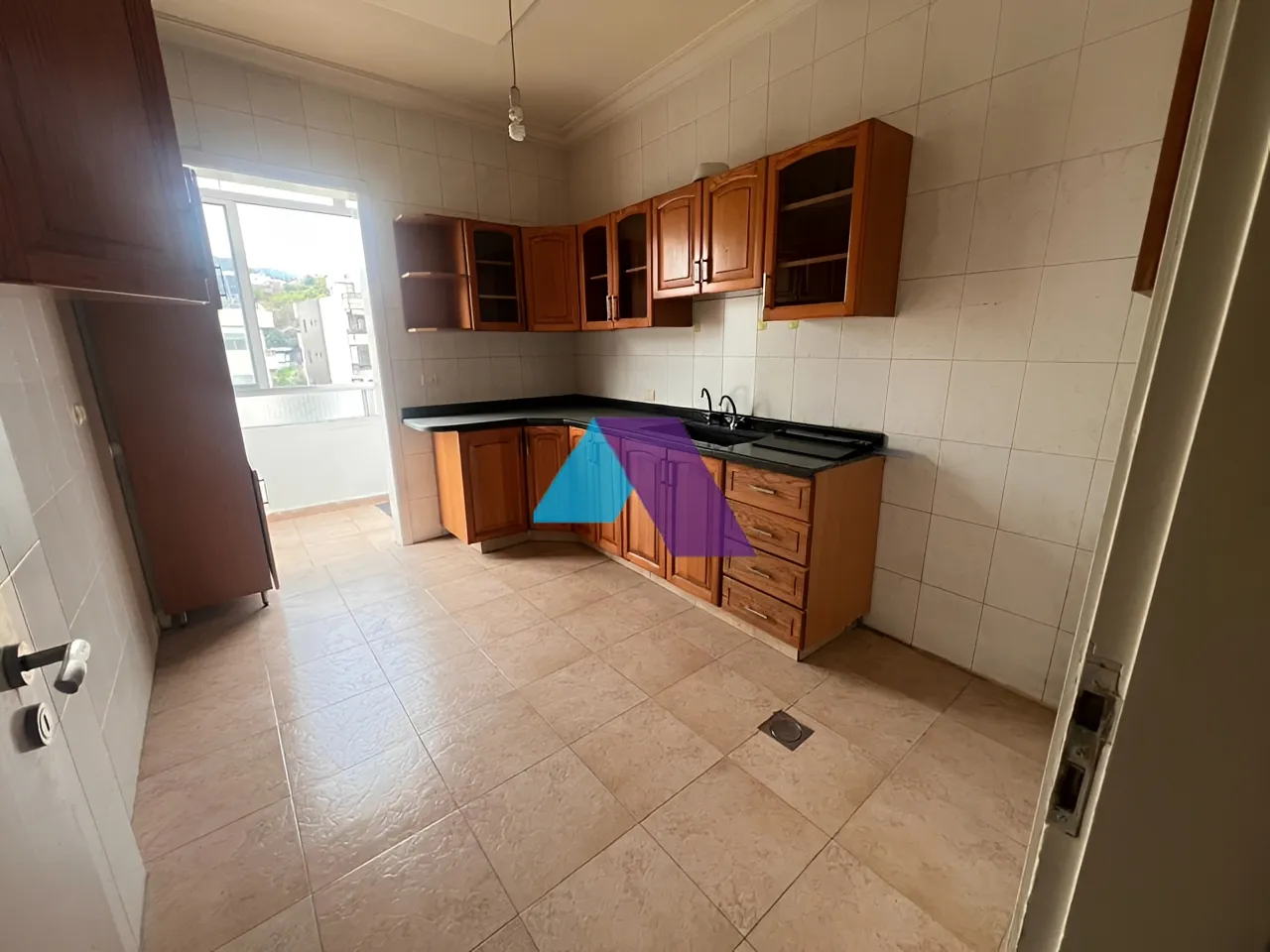 Apartment for Sale in Adonis - 3 bed, 2 bath