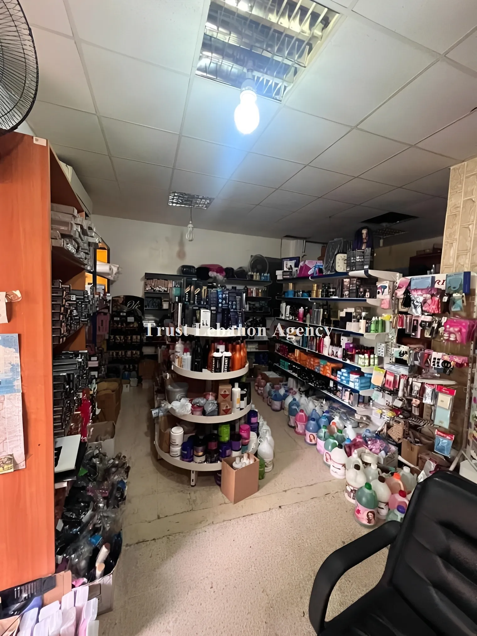 Shop for sale in Baabda, Ain Al Remmeneh