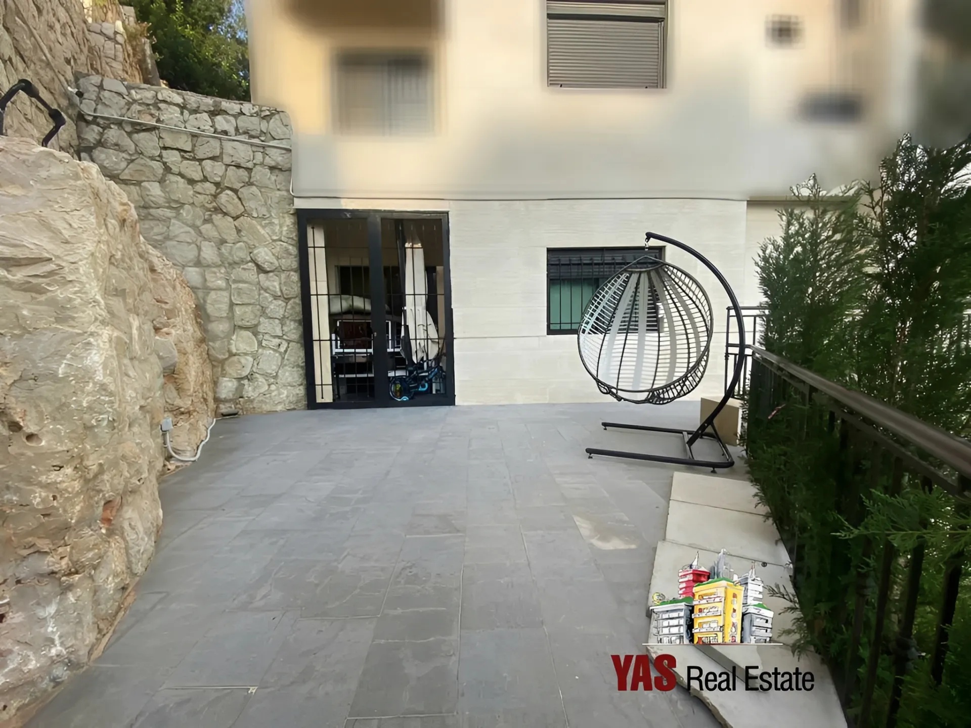 Apartment for Sale in Ajaltoun