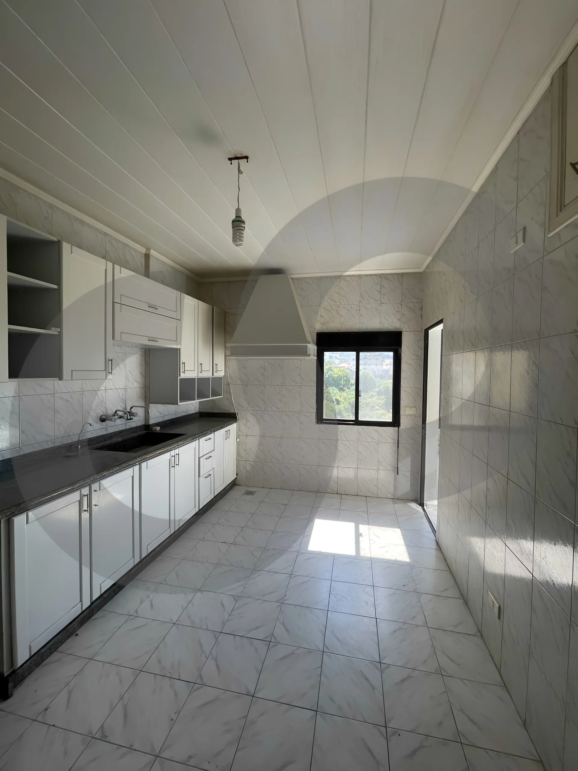 Apartment for Sale in Aamchit