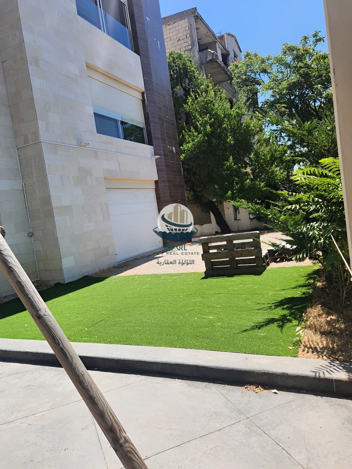 Commercial Building for sale in Bhamdoun