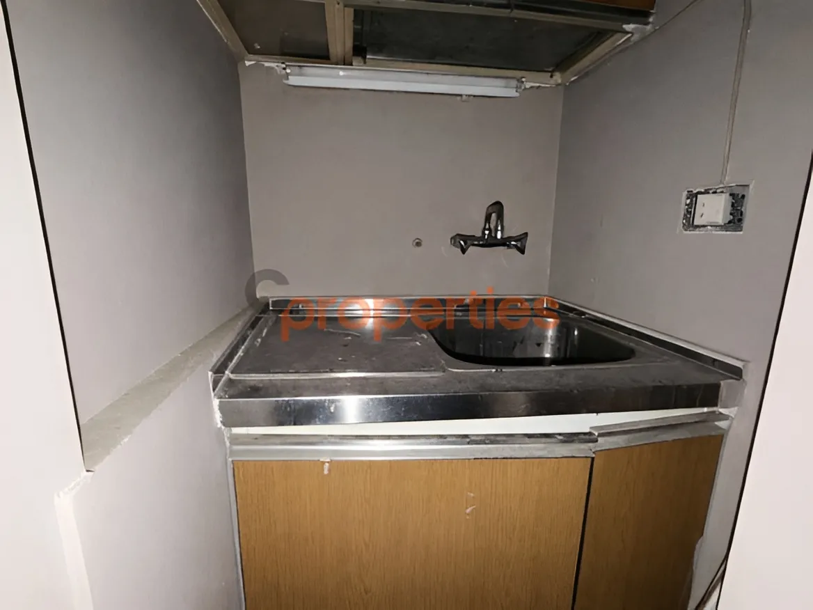 Shop for Rent in Hazmieh