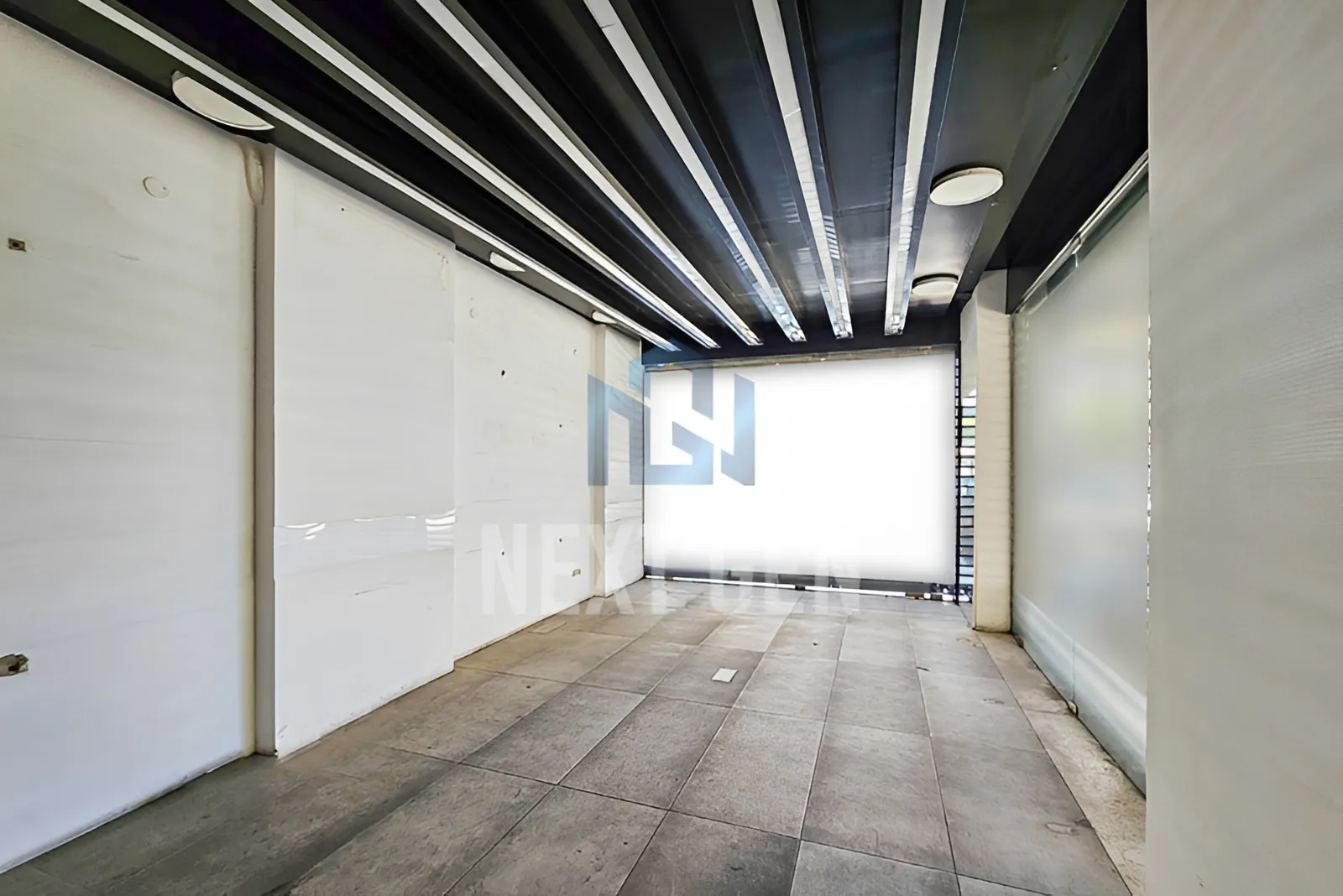 Shop for Rent in Verdun