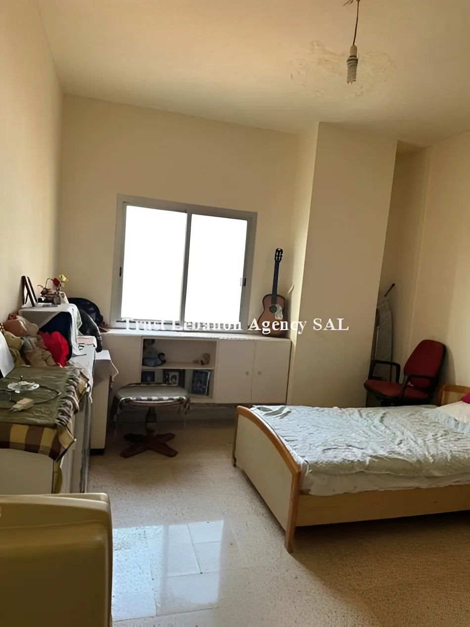 Apartment for Sale in Choueifat, Al Aamroussieh - 3 bed, 2 bath