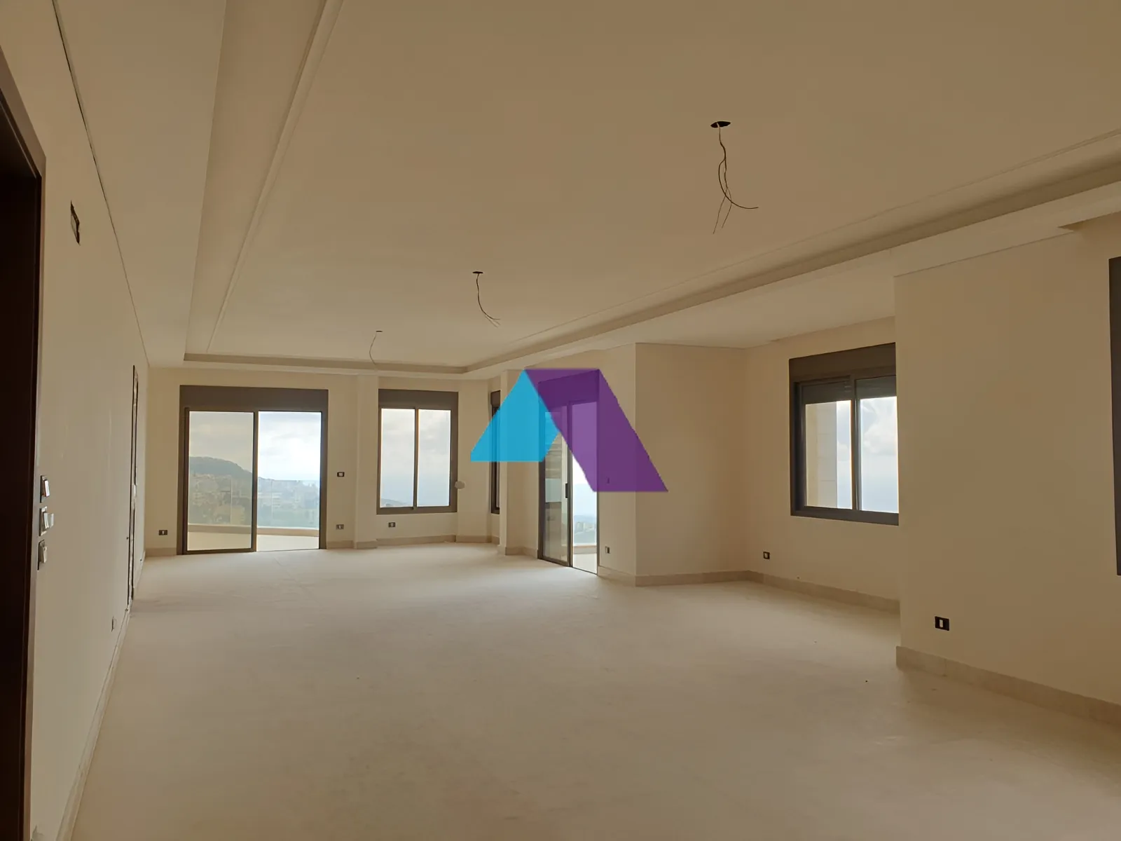 Apartment for Sale in Aabadiyeh - 3 bed, 5 bath