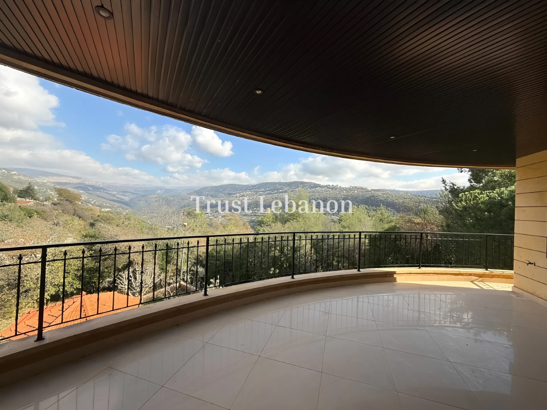 Apartment for rent in Baabdat, Lebanon