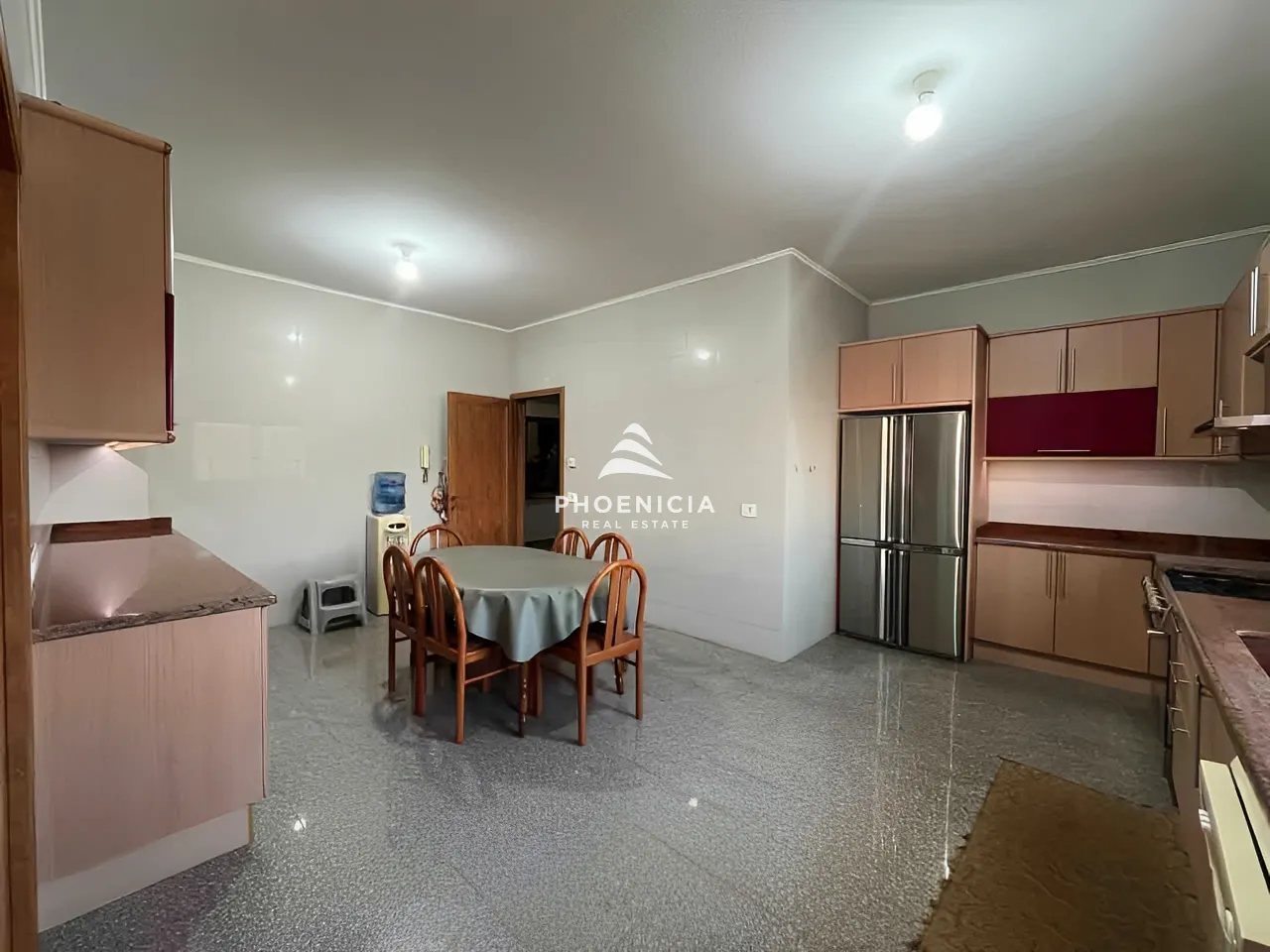 Villa for Sale in Kfardebian