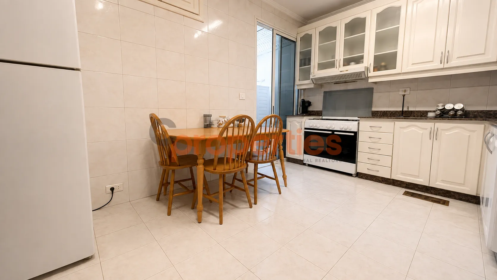 Apartment for Rent in Sanayeh