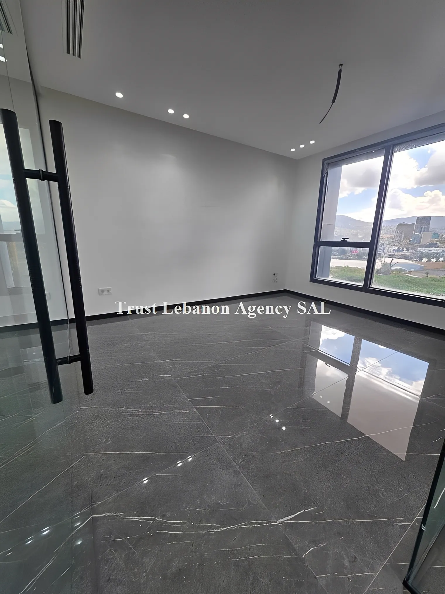 Office for rent in Beirut, Ashrafieh