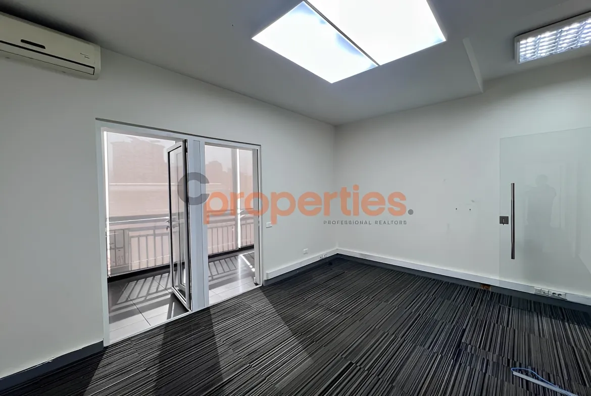 Office for Sale in Dekwaneh
