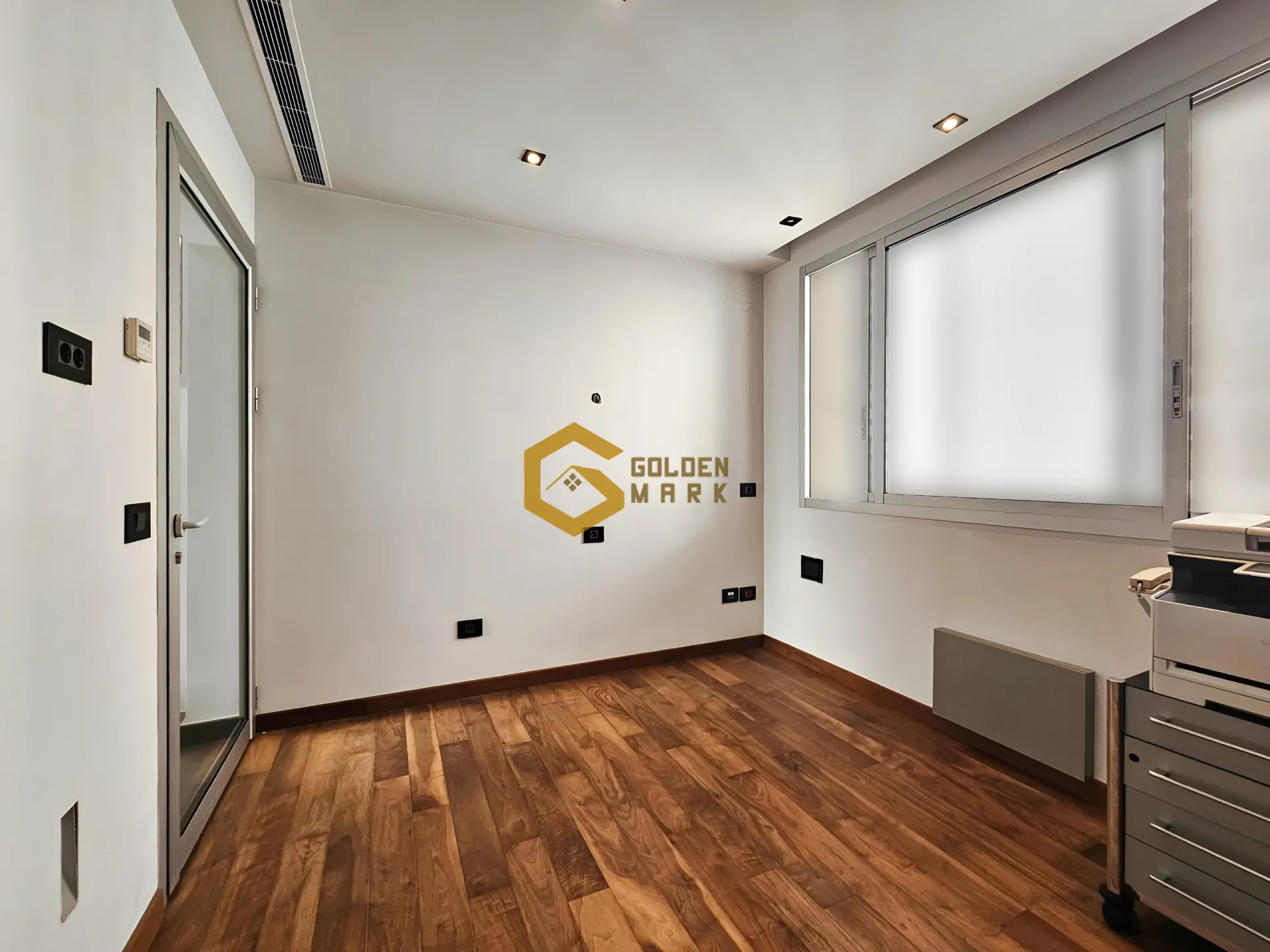 Office for sale in Achrafieh
