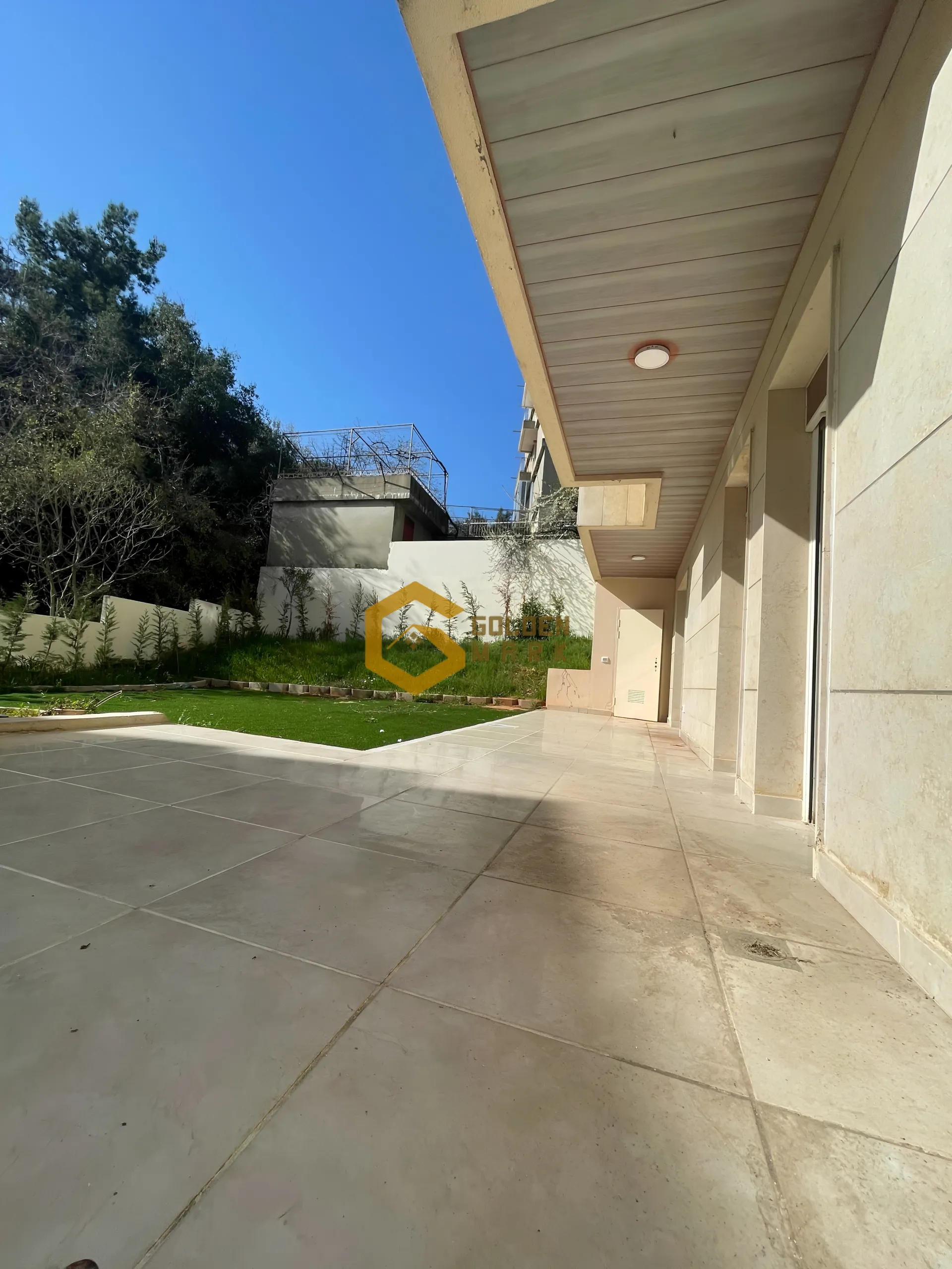 Apartment for Sale in Ajaltoun - 4 bed, 3 bath