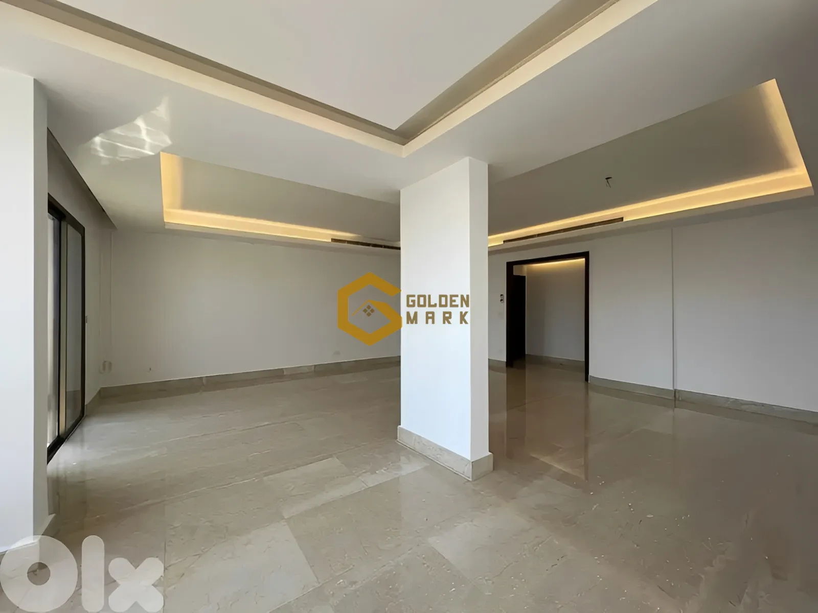 Apartment for Sale in Achrafieh, Beirut - 3 bed, 2 bath
