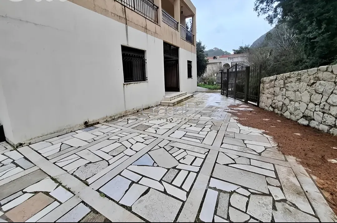 Villa for sale in Dlebta, lebanon