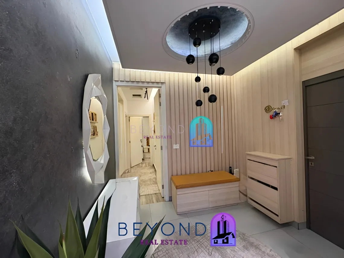 Apartment for rent in Mar Elias St، Bayrut, Lebanon - 2 bed, 2 bath