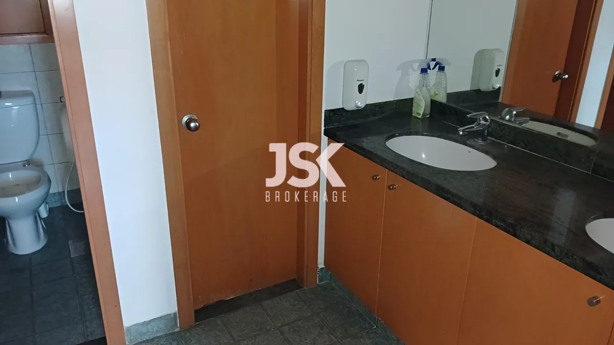Office for rent in Dbayeh