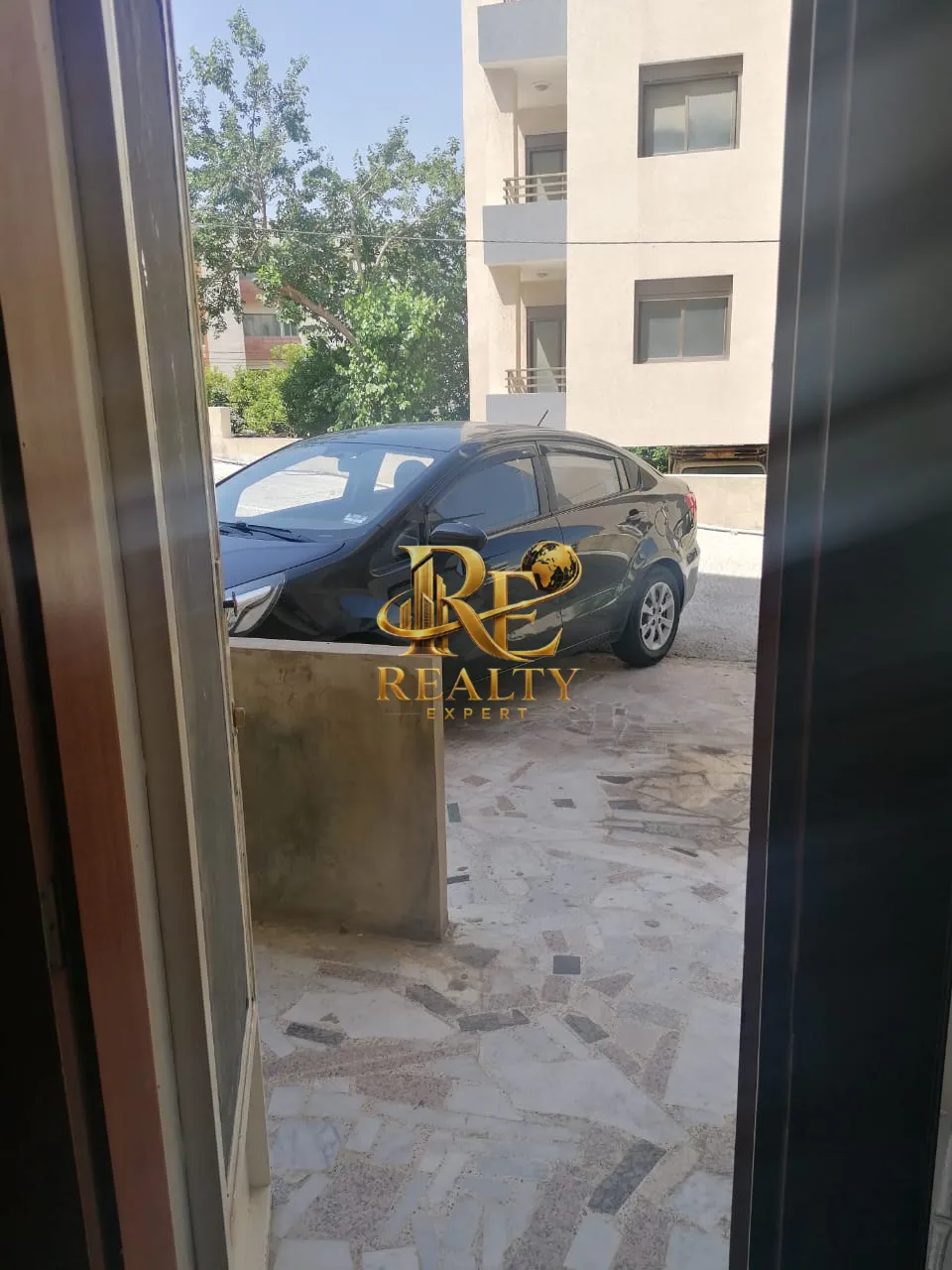 شقة for sale in بعبدا، لبنان