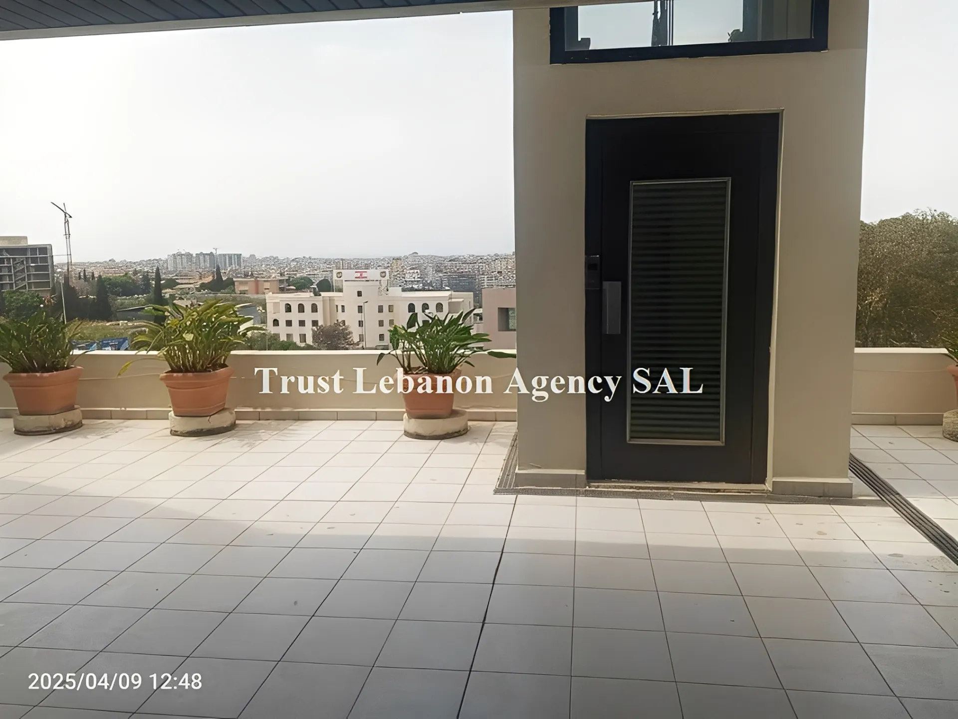 Office for rent in Baabda, Hazmieh