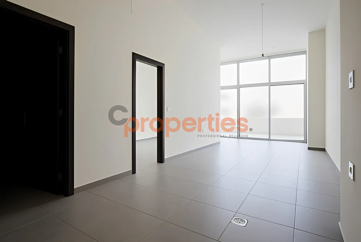 Office for Sale in Forn El Chebbak