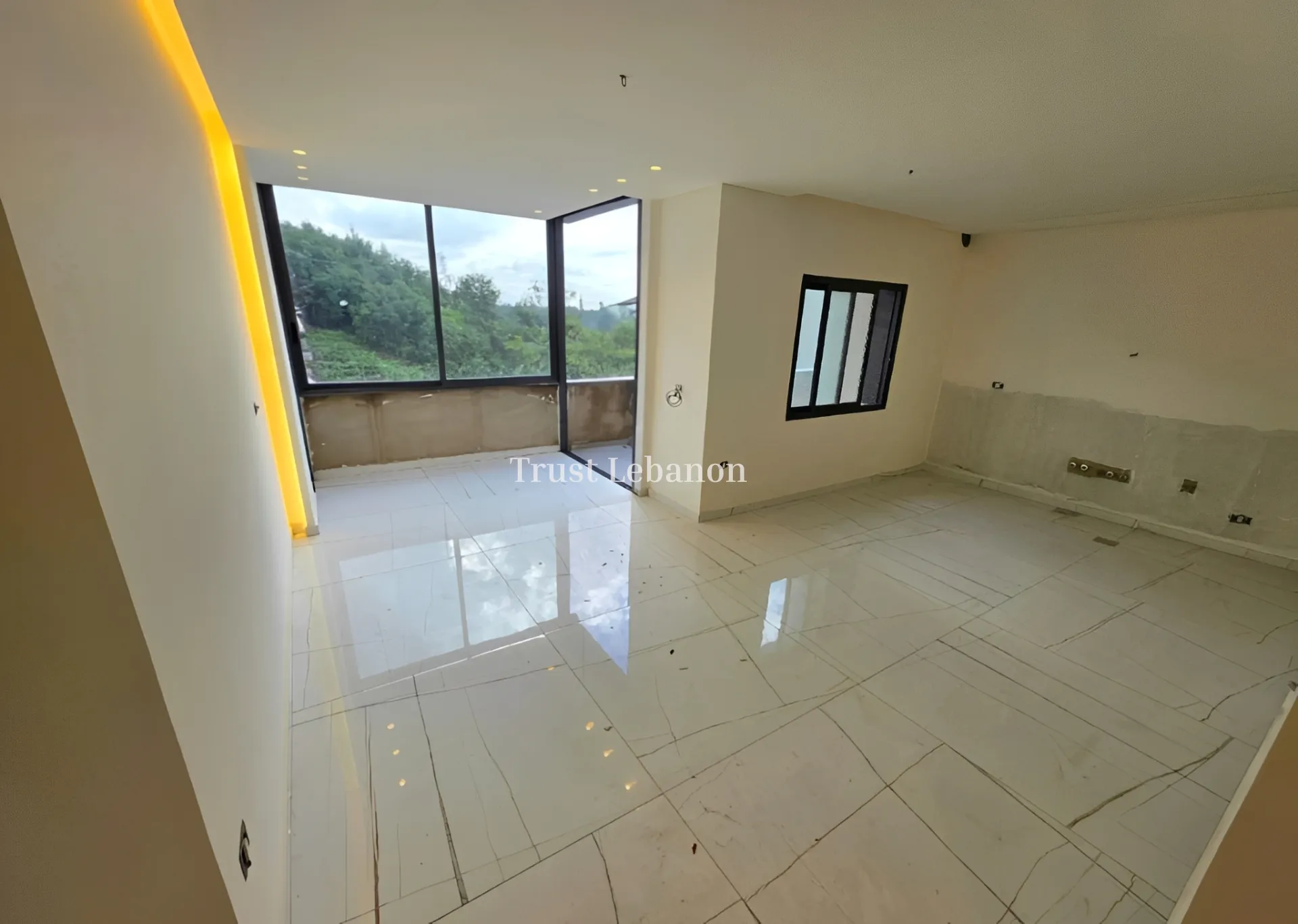 Apartment for sale in Zouk Mosbeh, Lebanon - 2 bed, 2 bath
