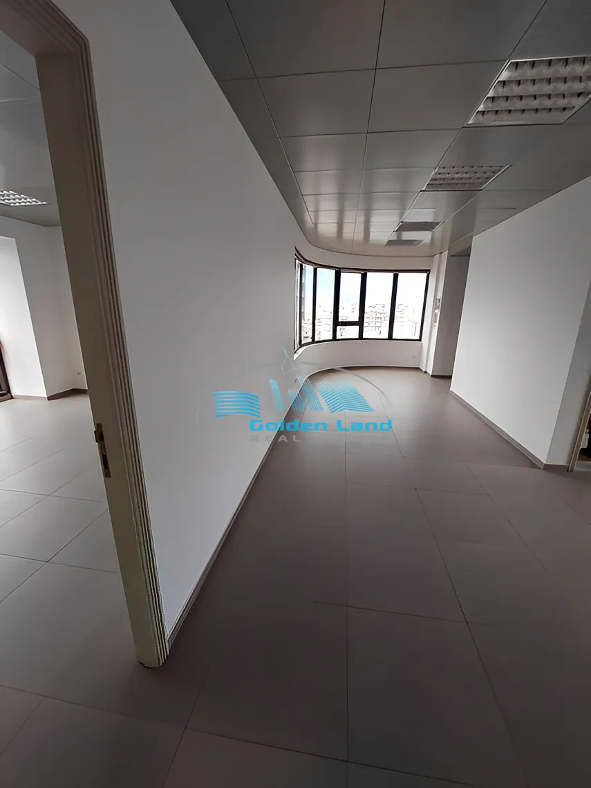 Office for rent in Dekwaneh