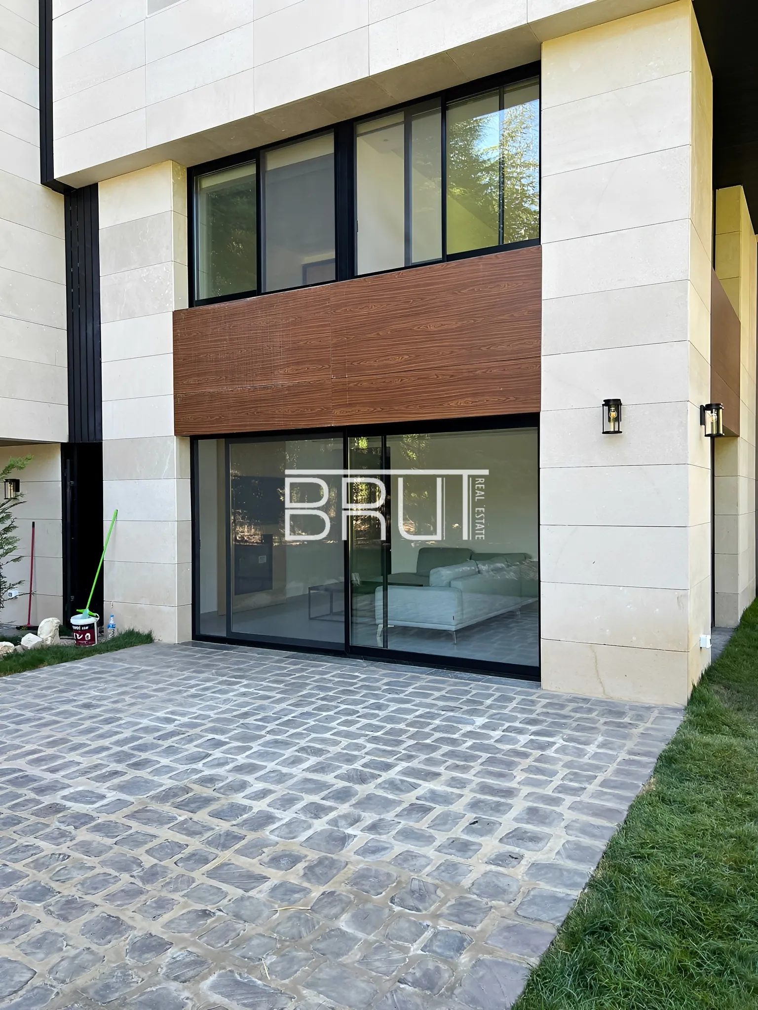 Chalet for Rent in Kfardebian