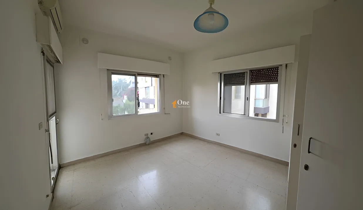Apartment for rent in Mazraat Yachoua, Lebanon - 3 bed, 2 bath