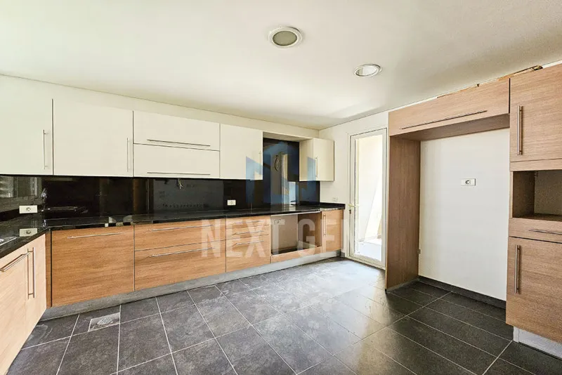 Apartment for Sale in Achrafieh - 3 bed, 4 bath