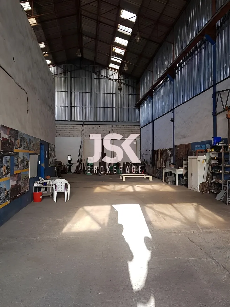 Warehouse for rent in Gharzouz