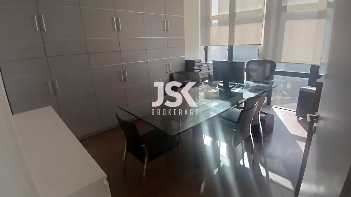 Office for rent in Sin El Fil
